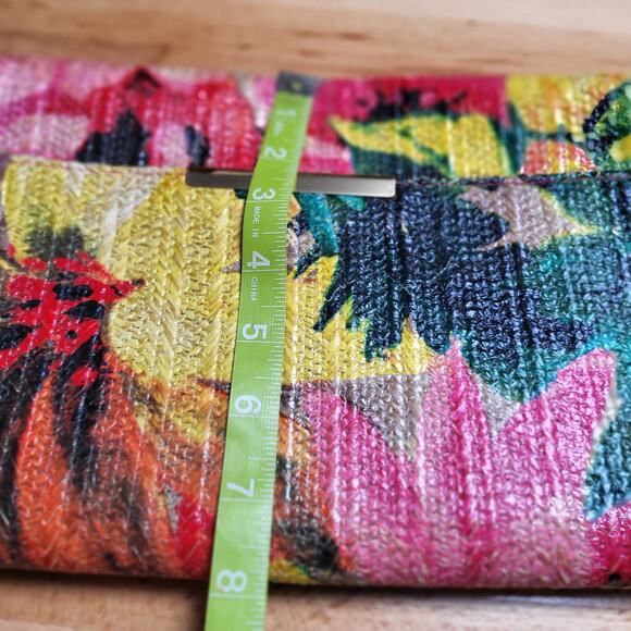 Jessica McClintock Y2K Floral Floral Raffia Envelope Purse - Picture 8 of 9